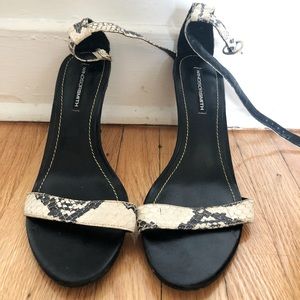 Strappy white and black faux snake size 8 heel